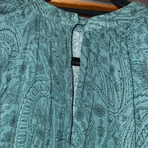 A New Day Green Pleated Tiered Long Sleeve Sundress - Picture 3 of 4